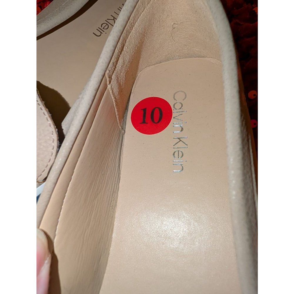 Calvin Klein Beige Loafers Size 10, women's - Picture 4 of 7
